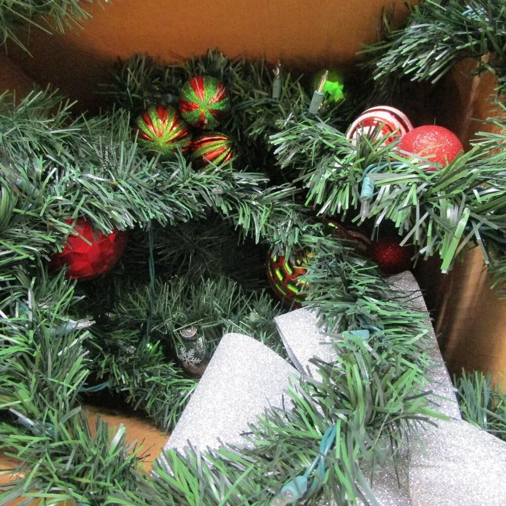 lighted indoor/outdoor evergreen garlands